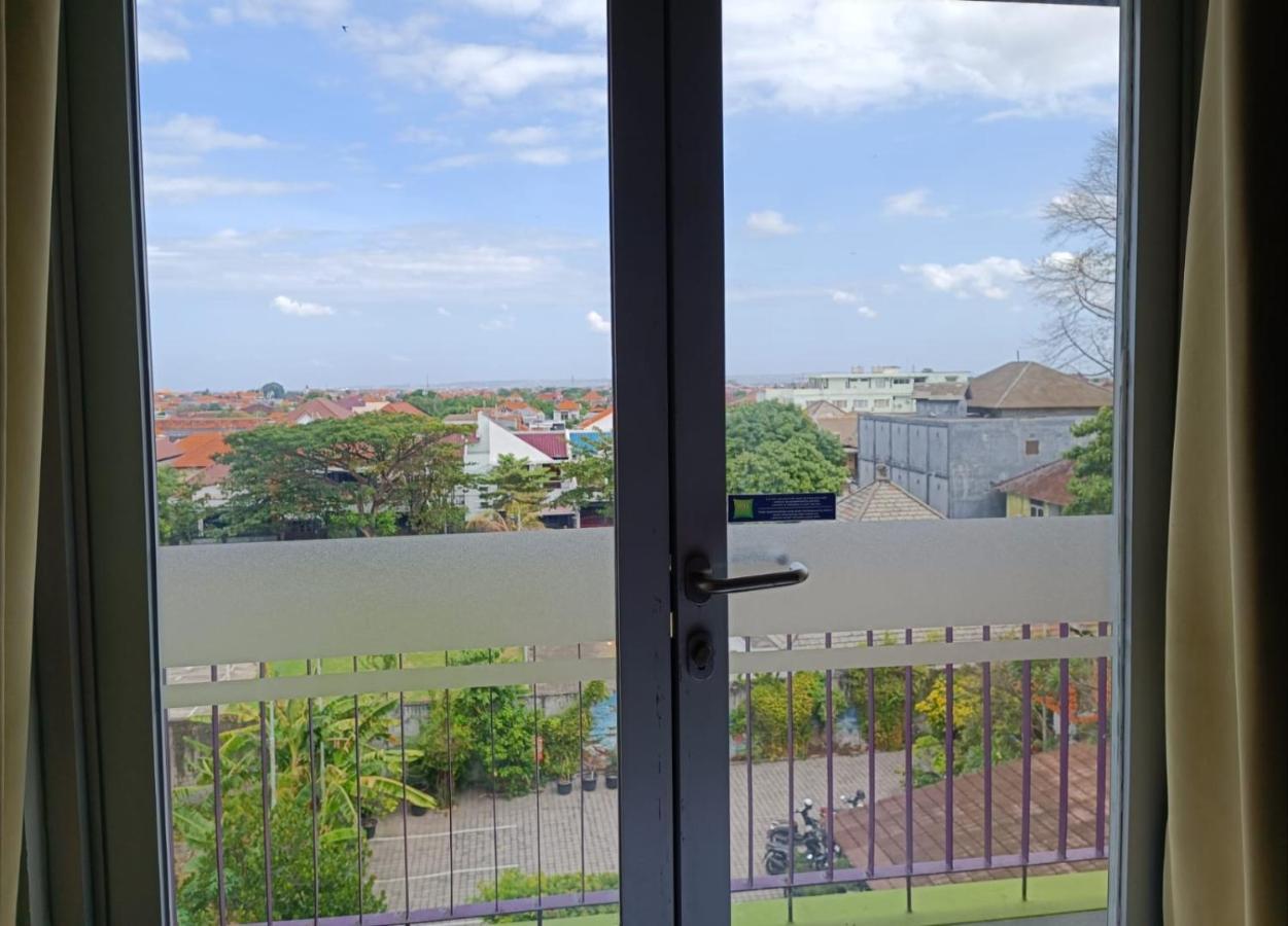Ibis Styles Bali Denpasar Hotel Exterior photo